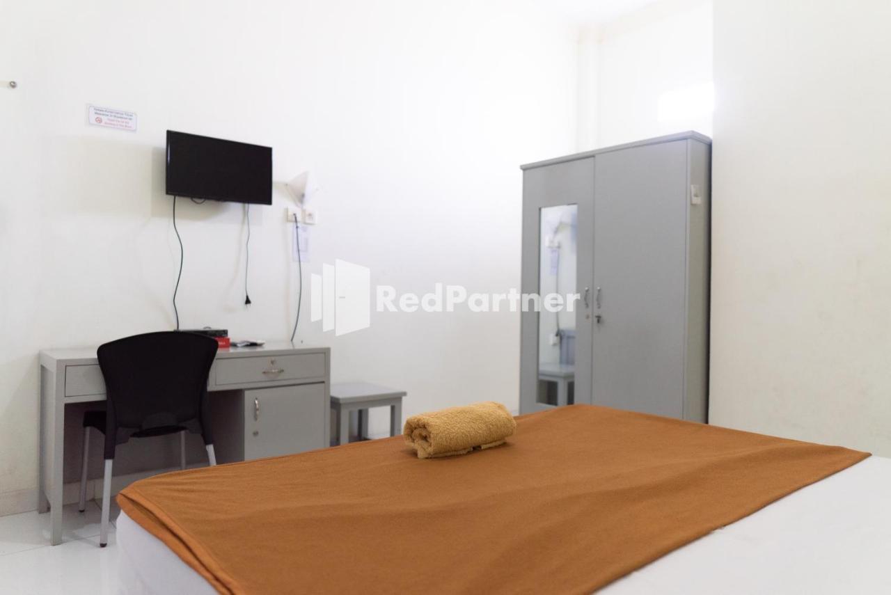 Wisma Aini Syariah Mitra Reddoorz Бандар Лампунг Екстериор снимка